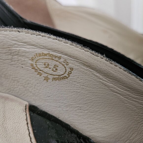 John Fluevog Blind Faith Pumps Black Patent Leather - Size 9.5 - Picture 3 of 10